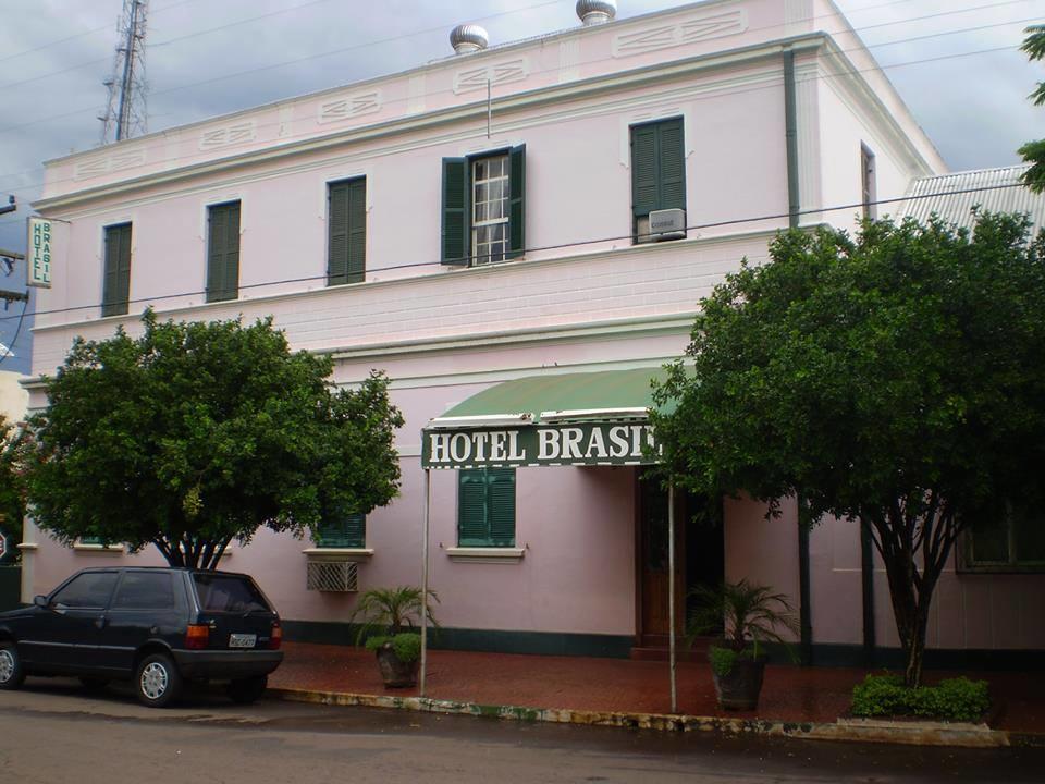 Hotel Brasil Cerro Largo Екстериор снимка