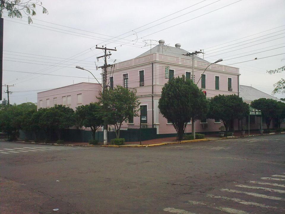 Hotel Brasil Cerro Largo Екстериор снимка